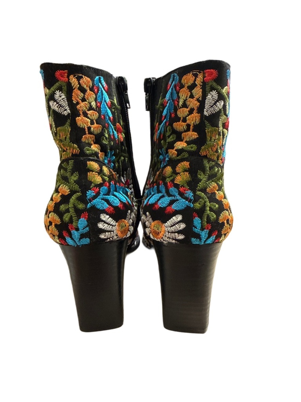 COCONUT BY MATISSE FLORAL EMBROIDERY ANKLE BOOTS NWOT - Picture 5 of 7